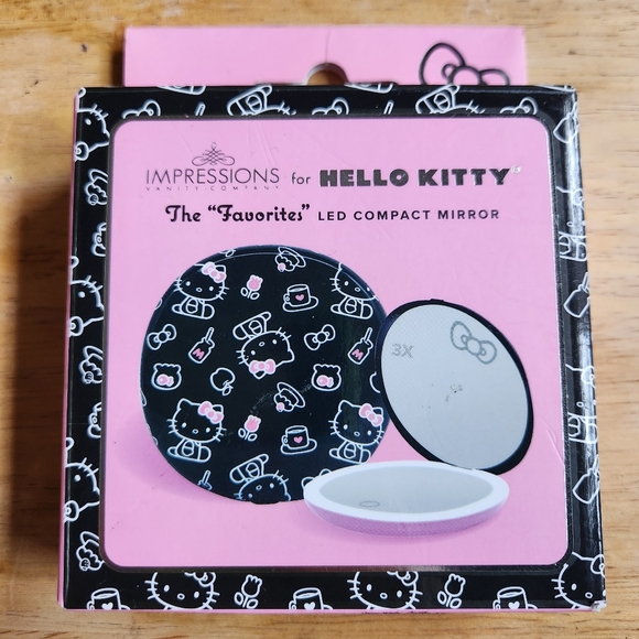 Hello Kitty LED Compact Mirror - Picture 1 of 7